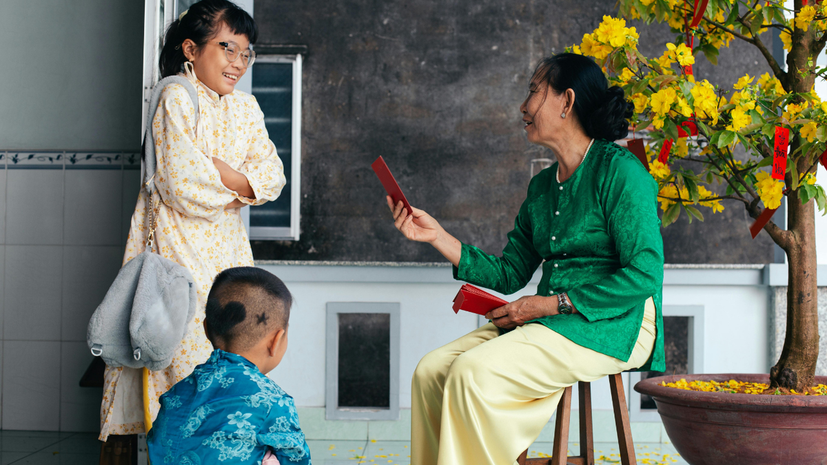 Diễn đàn tháng 7: Muốn gia đình sinh đủ 2 con, phải gỡ rào cản cho người trẻ - Ảnh 2.