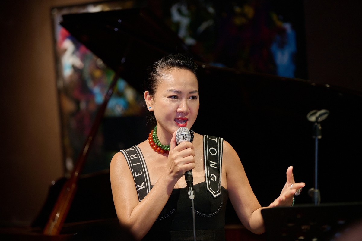 Nữ nghệ sĩ 9x làm mới 5 ca khúc Việt trong album "Phố và Jazz" - Ảnh 2.