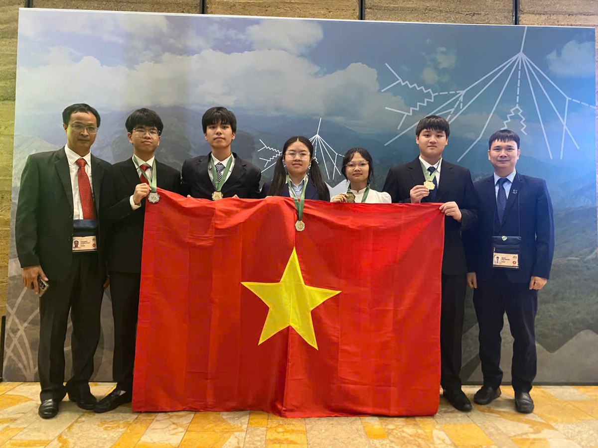 Nữ sinh mê khám phá những hiện tượng quanh mình giành Huy chương Vàng Olympic Vật lí quốc tế- Ảnh 1.