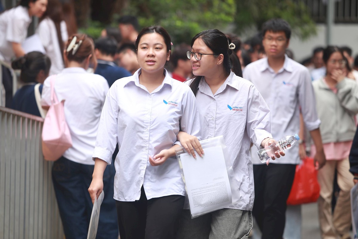 Kỳ thi “2 trong 1” trước ngã rẽ lịch sử: Đã đến lúc tách thi tốt nghiệp và tuyển sinh đại học?- Ảnh 1.