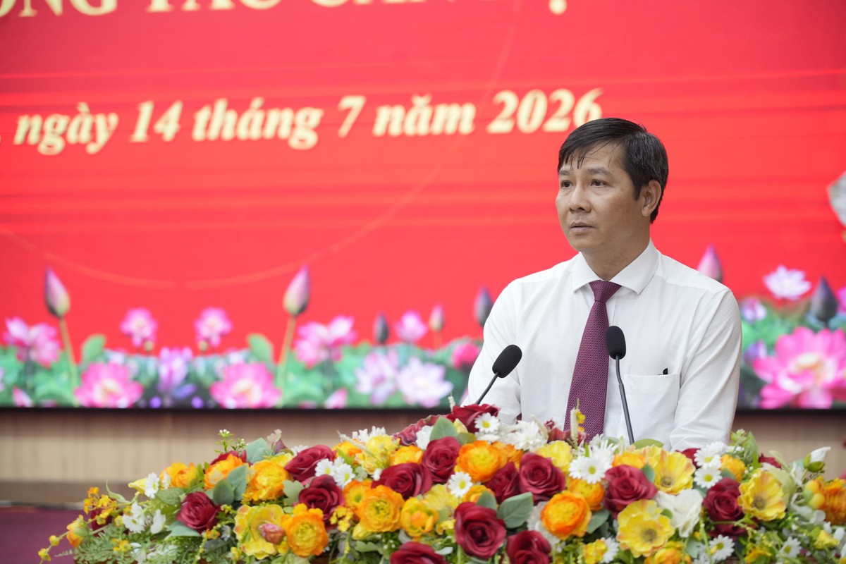 Trung tướng Đinh Văn Nơi giữ chức Phó Bí thư tỉnh An Giang - Ảnh 2.