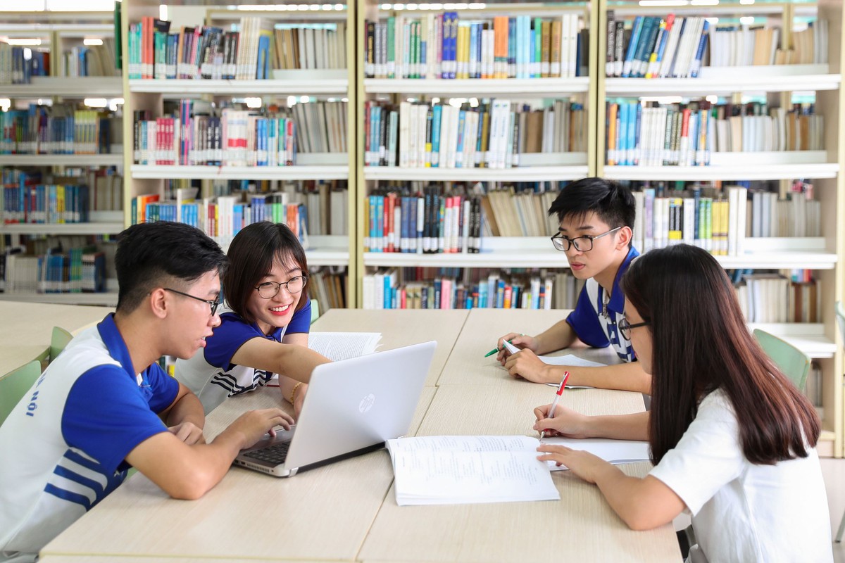 Nhiều địa phương triển khai sớm miễn phí sách giáo khoa- Ảnh 1.