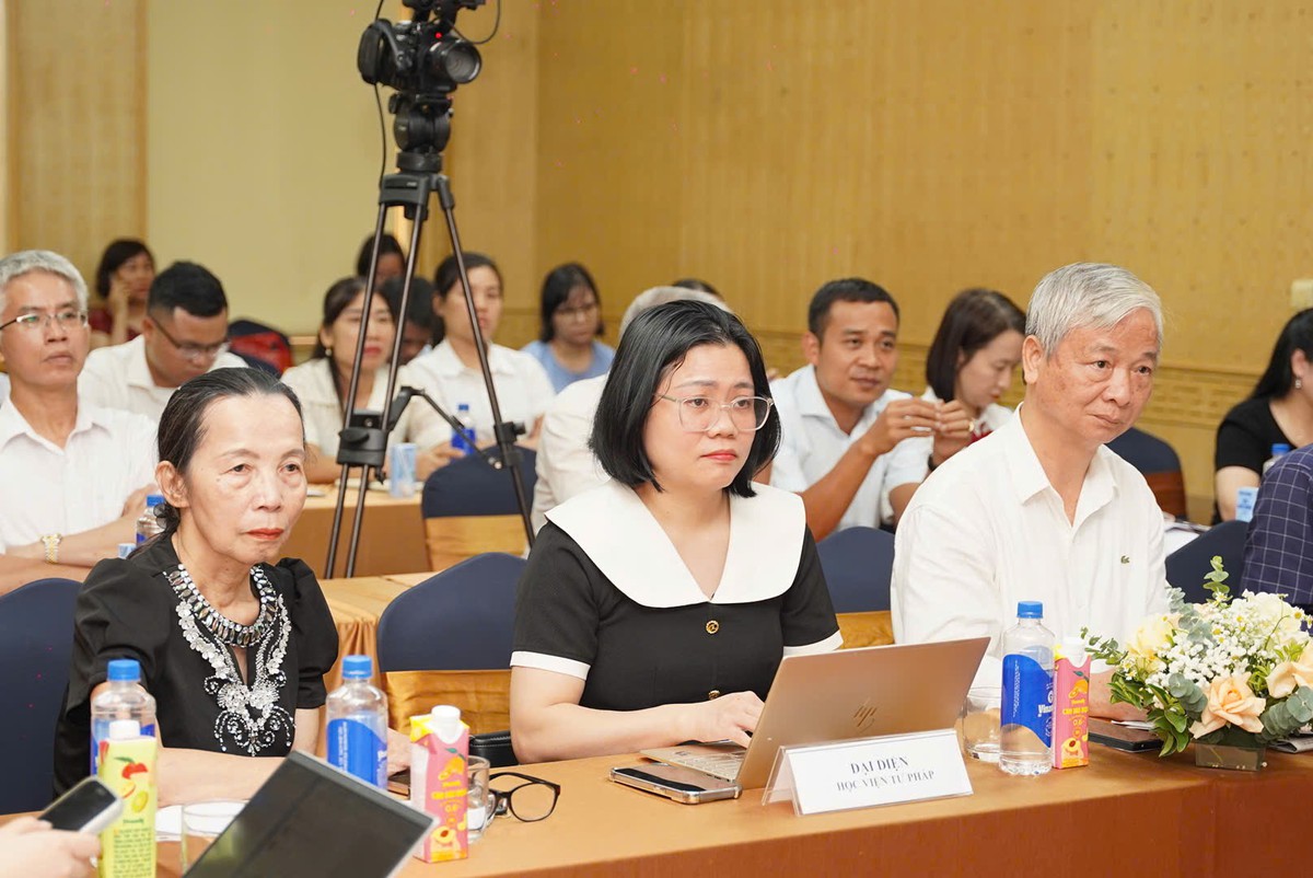Bảo vệ người yếu thế trong giao dịch bất động sản và vai trò của công chứng trong kỷ nguyên dữ liệu số - Ảnh 5.