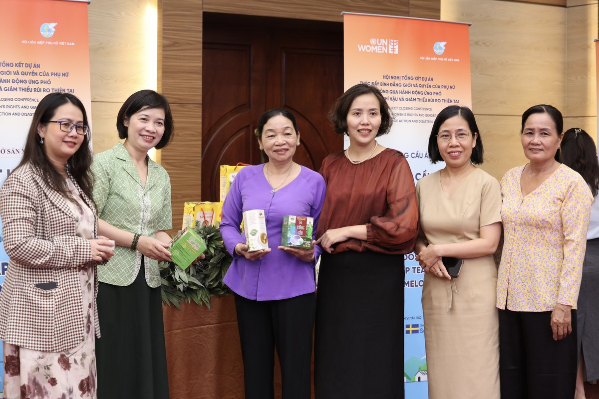 Hỗ trợ phụ nữ khởi nghiệp, phát triển sinh kế thích ứng với biến đổi khí hậu- Ảnh 2.