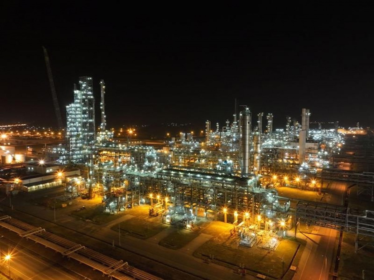 Petrovietnam và NSRP giữ vững chuỗi cung ứng năng lượng trước biến động Trung Đông - Ảnh 1.