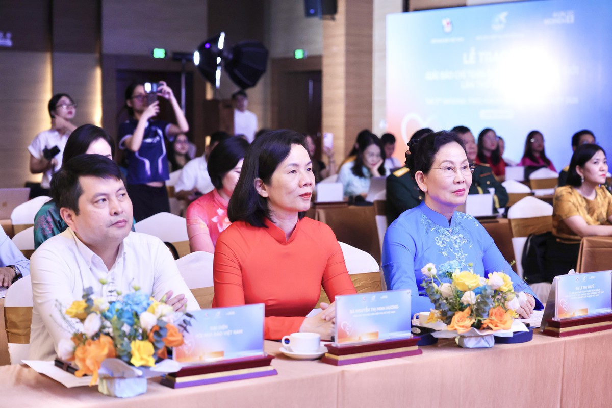 Báo Phụ nữ Việt Nam đoạt giải A Giải Báo chí toàn quốc về Bình đẳng giới lần thứ II- Ảnh 1.