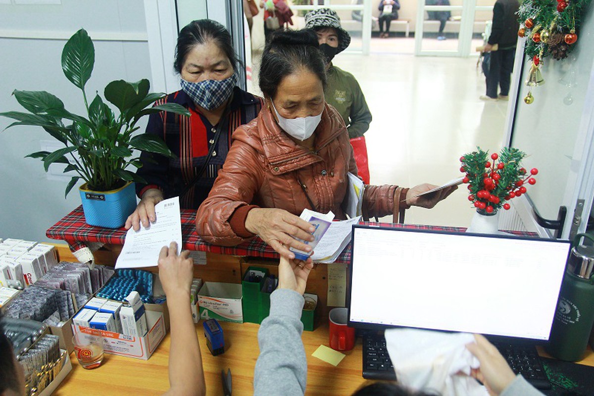Mở rộng quyền lợi bảo hiểm y tế: Giảm chi phí khám bệnh cho người dân- Ảnh 3.