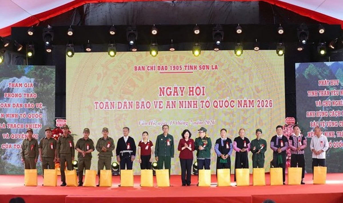 Tổng Bí thư, Chủ tịch nước: Tạo môi trường an ninh, an toàn vì cuộc sống bình yên, hạnh phúc của Nhân dân - Ảnh 4.