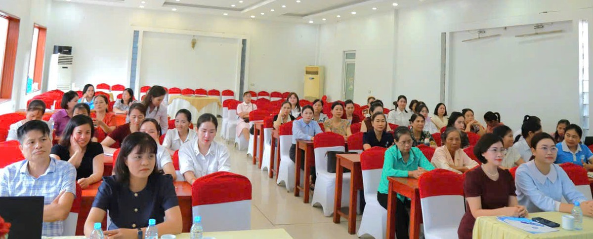 Hội LHPN Việt Nam tập huấn ứng dụng công cụ trí tuệ nhân tạo trong hoạt động kinh doanh cho hội viên phụ nữ - Ảnh 1.