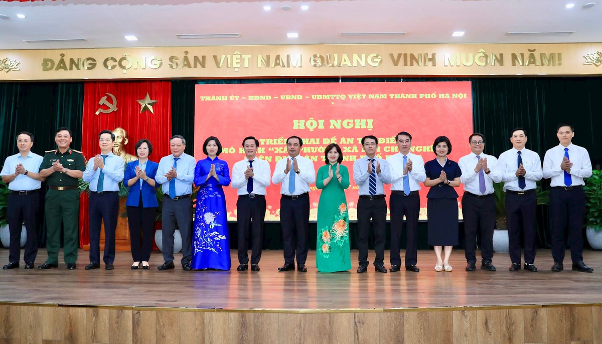 Bí thư Hà Nội: Người dân cần tự hào khi được chọn thí điểm mô hình xã, phường xã hội chủ nghĩa - Ảnh 2.