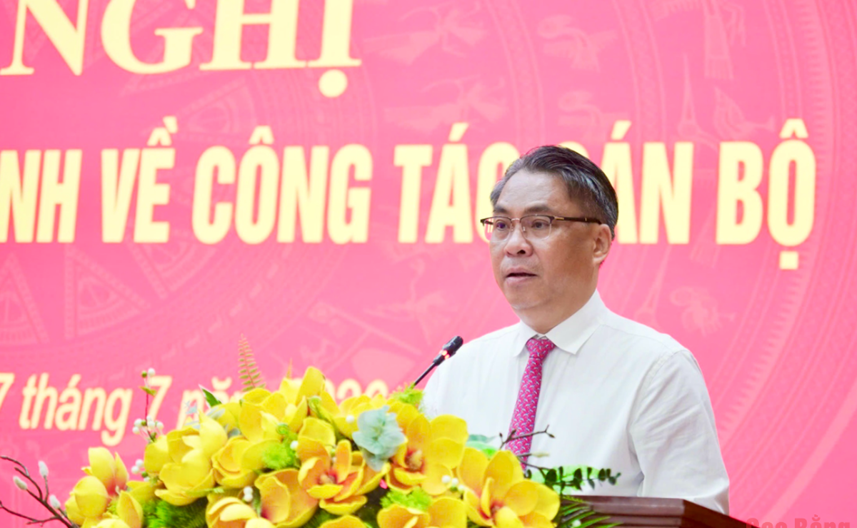 Tỉnh ủy Cao Bằng công bố các quyết định điều động, bổ nhiệm lãnh đạo sở ngành địa phương - Ảnh 2.