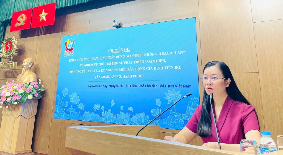 Phụ nữ Công an nhân dân quán triệt Nghị quyết Đại hội Phụ nữ toàn quốc lần thứ XIV - Ảnh 3.