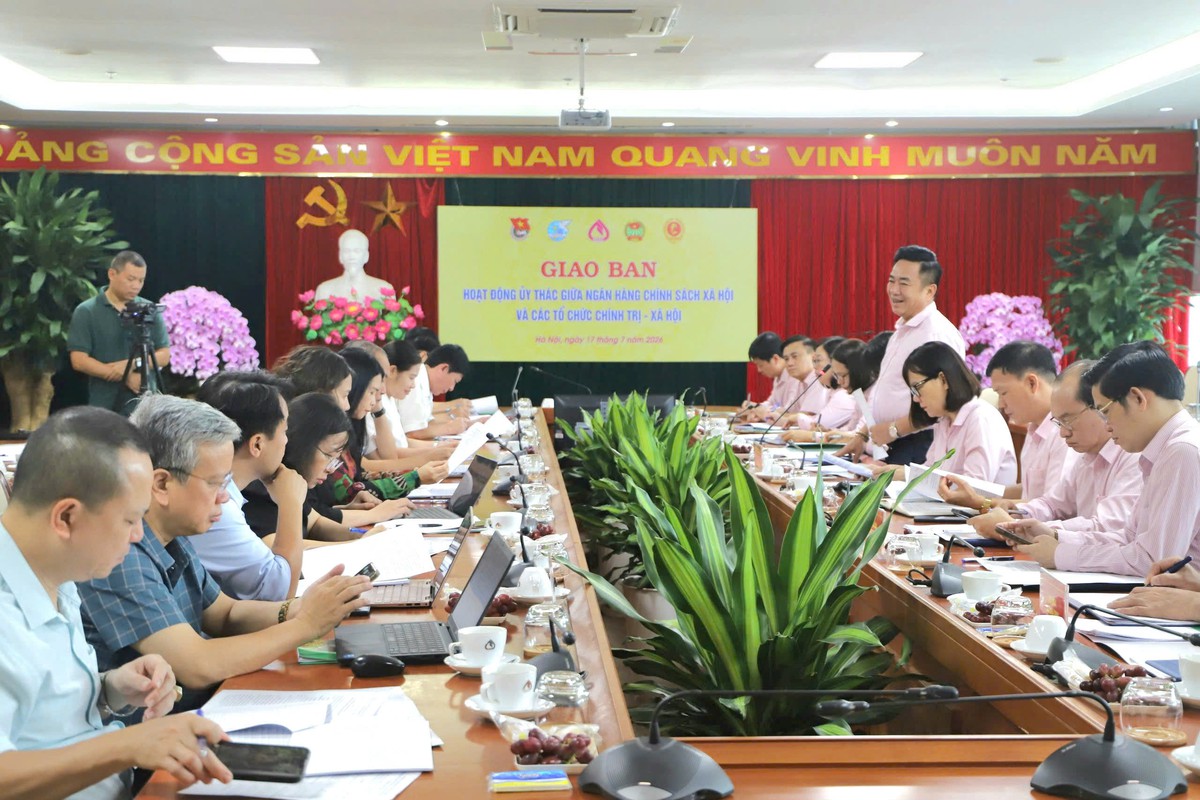 NHCSXH và các tổ chức chính trị - xã hội đồng hành đưa tín dụng chính sách đến người dân- Ảnh 1.
