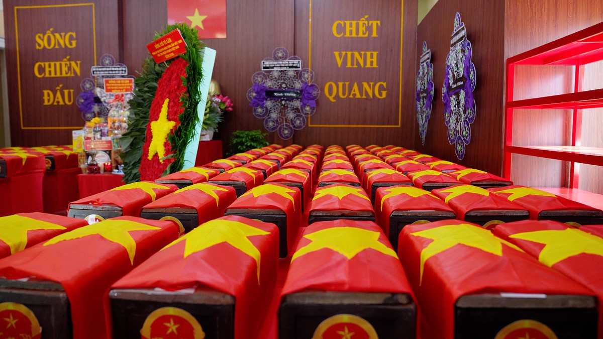 TPHCM: Tổng Bí thư, Chủ tịch nước Tô Lâm tri ân Anh hùng liệt sĩ tại Công viên Lê Thị Riêng - Ảnh 5.