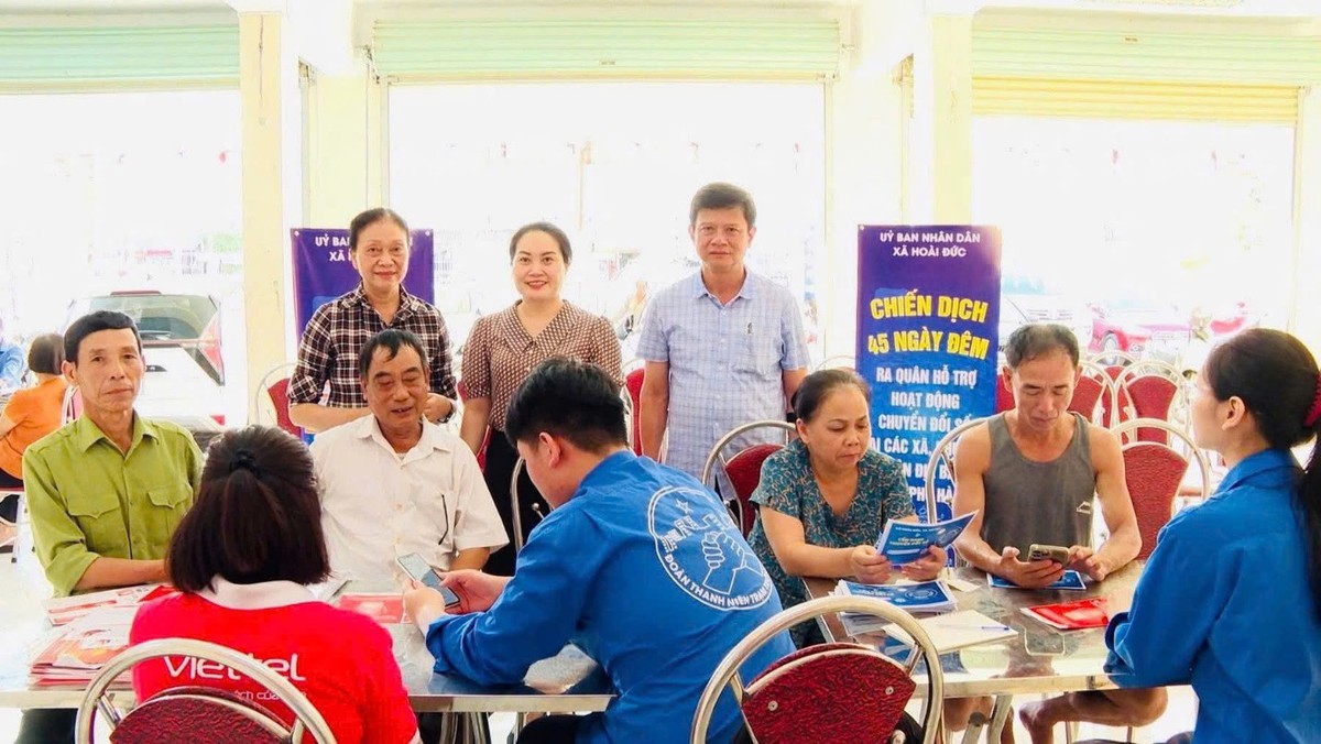 "Bình dân học vụ số": Cách làm thiết thực giúp người dân Thủ đô chuyển đổi số - Ảnh 2.