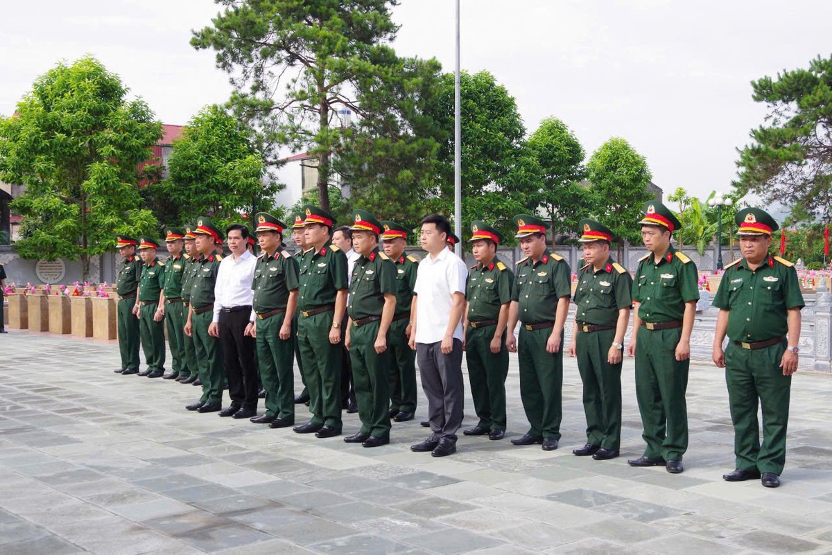 Tri ân những người giữ đất biên cương - Ảnh 4.