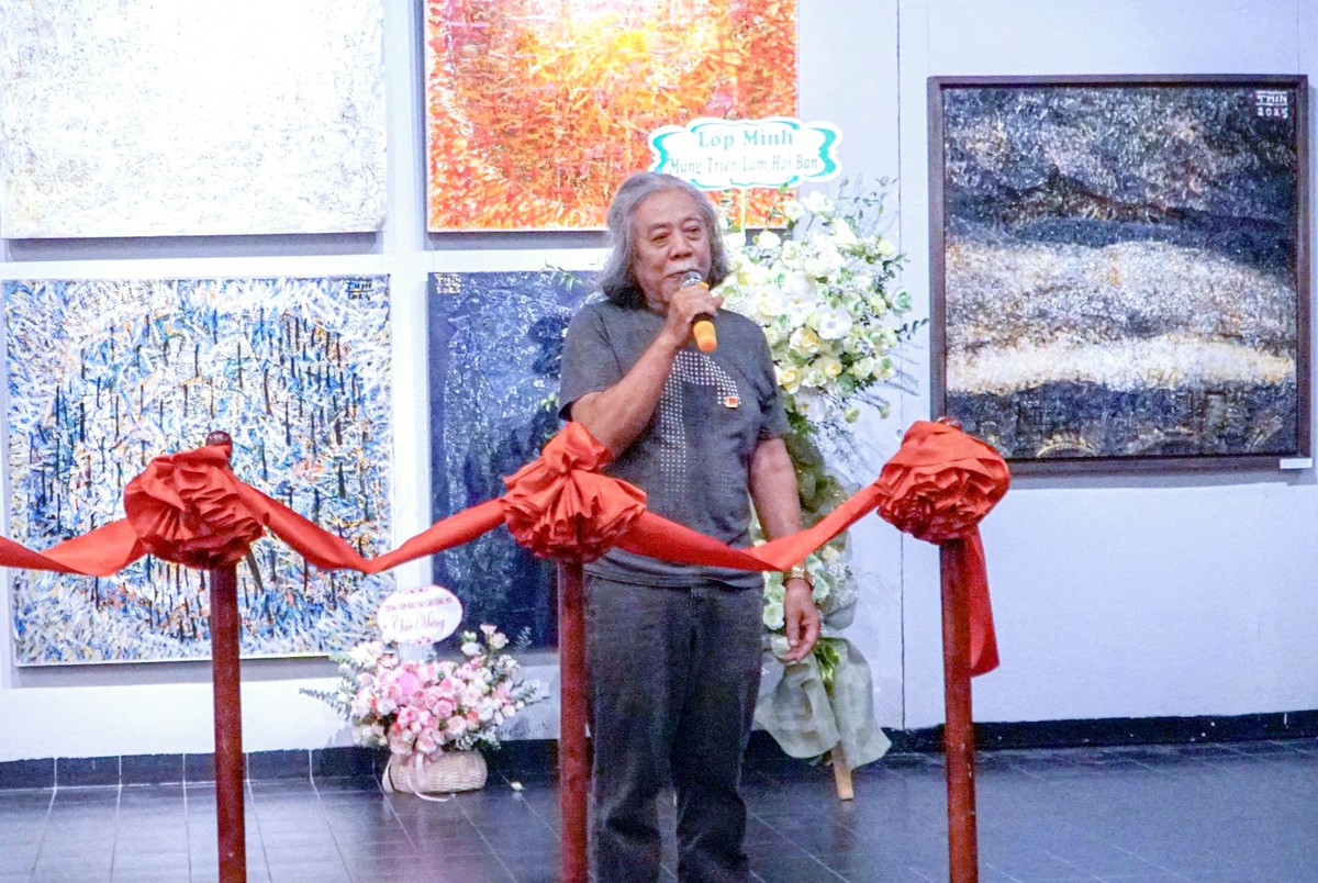 Triển lãm của 2 người bạn tuổi "thất thập cổ lai hy"- Ảnh 1.