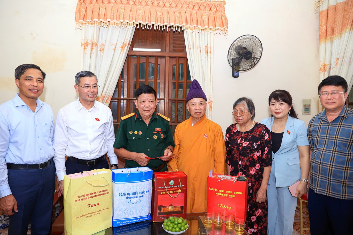 Bộ trưởng Bộ Tài chính tri ân gia đình người có công nhân Ngày Thương binh - Liệt sĩ- Ảnh 1.