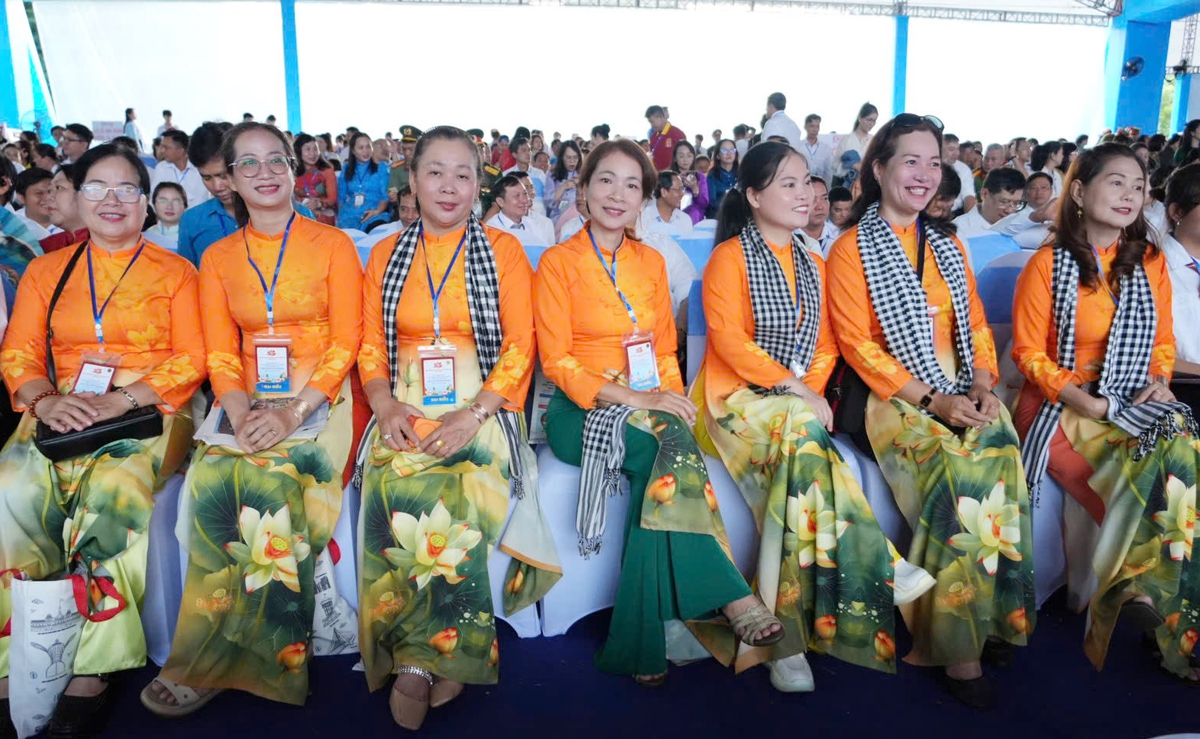 Tổng Bí thư, Chủ tịch nước Tô Lâm dự Lễ kỷ niệm 50 năm thành phố mang tên Bác- Ảnh 7.