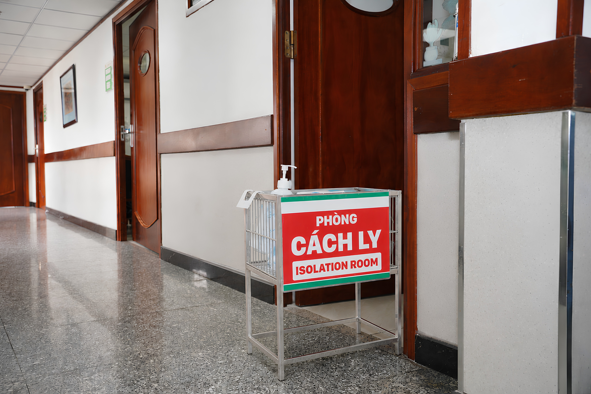 Tay chân miệng tăng nhanh trước mùa tựu trường: Trẻ dưới 5 tuổi nguy cơ cao - Ảnh 4.