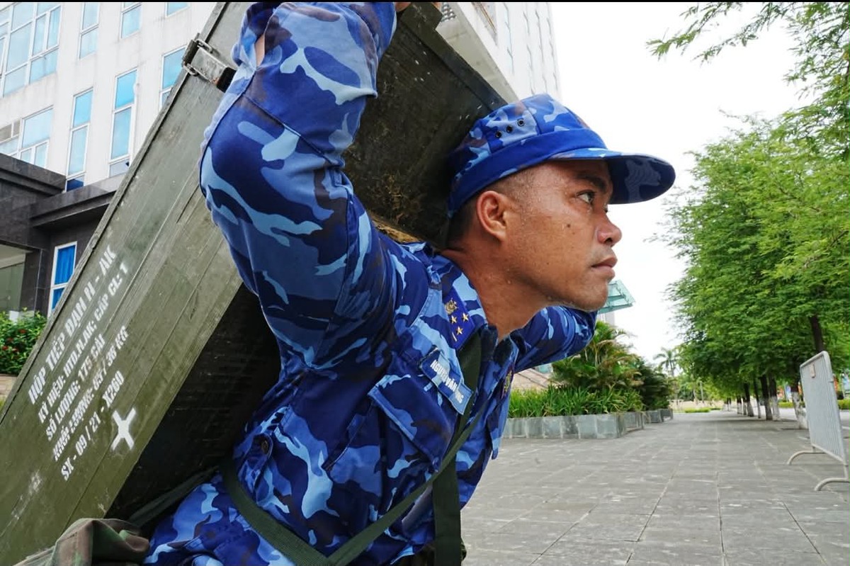 Cảnh sát biển tích cực luyện tập để tham gia Hội thao Phòng thủ dân sự toàn quân năm 2026- Ảnh 4.