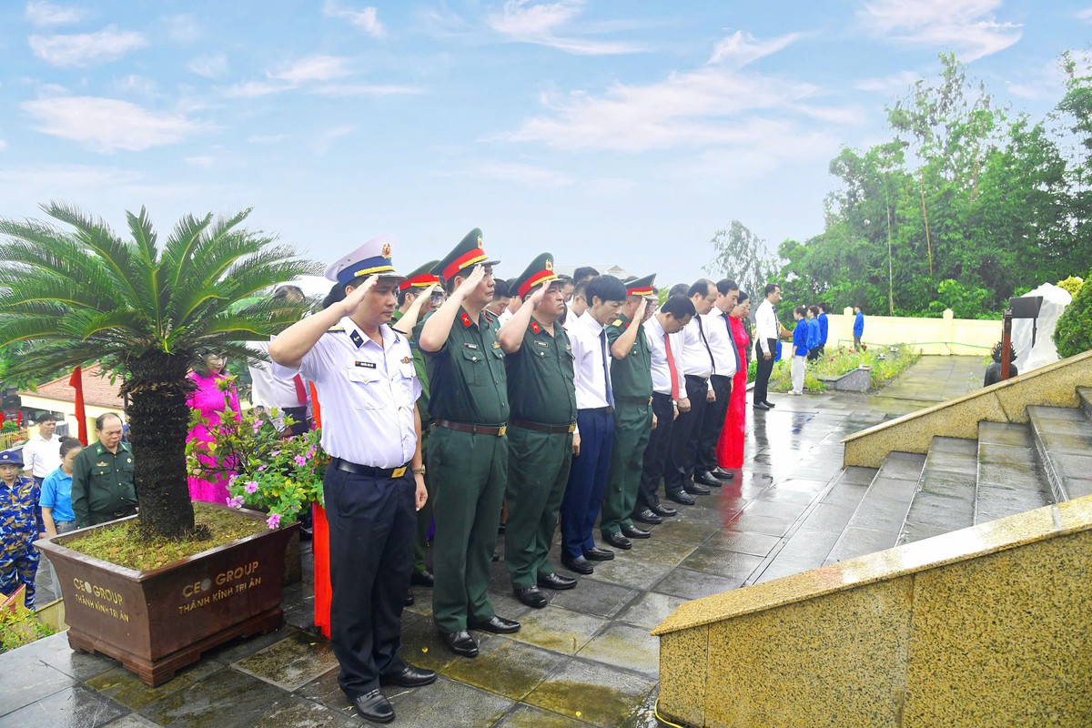 Quân chủng Hải quân: Huy động lực lượng đẩy nhanh tiến trình tìm kiếm, quy tập hài cốt liệt sĩ- Ảnh 1.