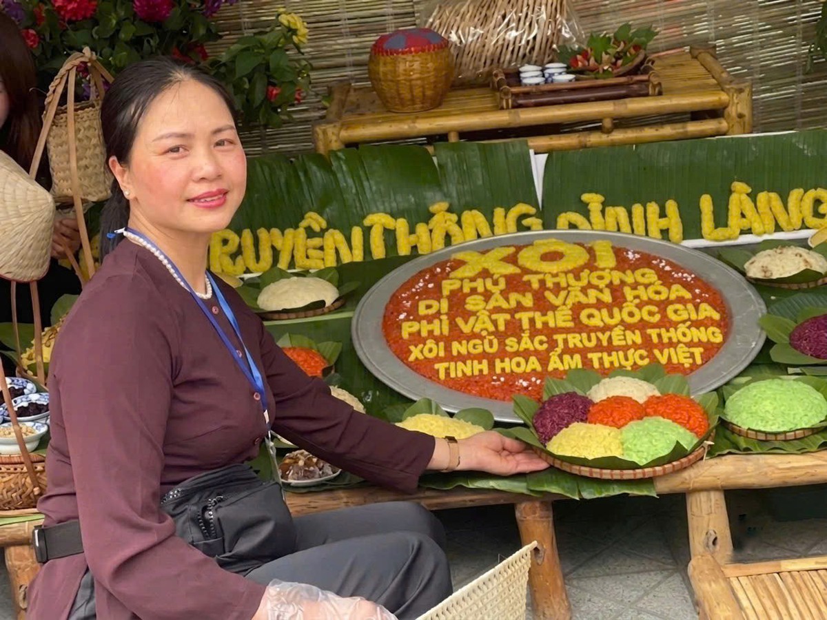 Hà Nội: Sáng tạo để di sản sống cùng du khách Kỳ 1: Từ hạt nếp Phú Thượng đến không gian Hồ Văn: Khi di sản được kể bằng trải nghiệm- Ảnh 2.
