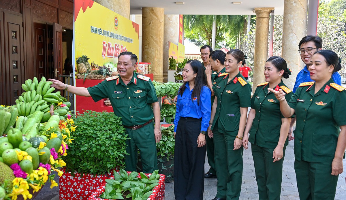 Lan tỏa phong trào “Lao động giỏi, lao động sáng tạo” ở Quân khu 7- Ảnh 1.