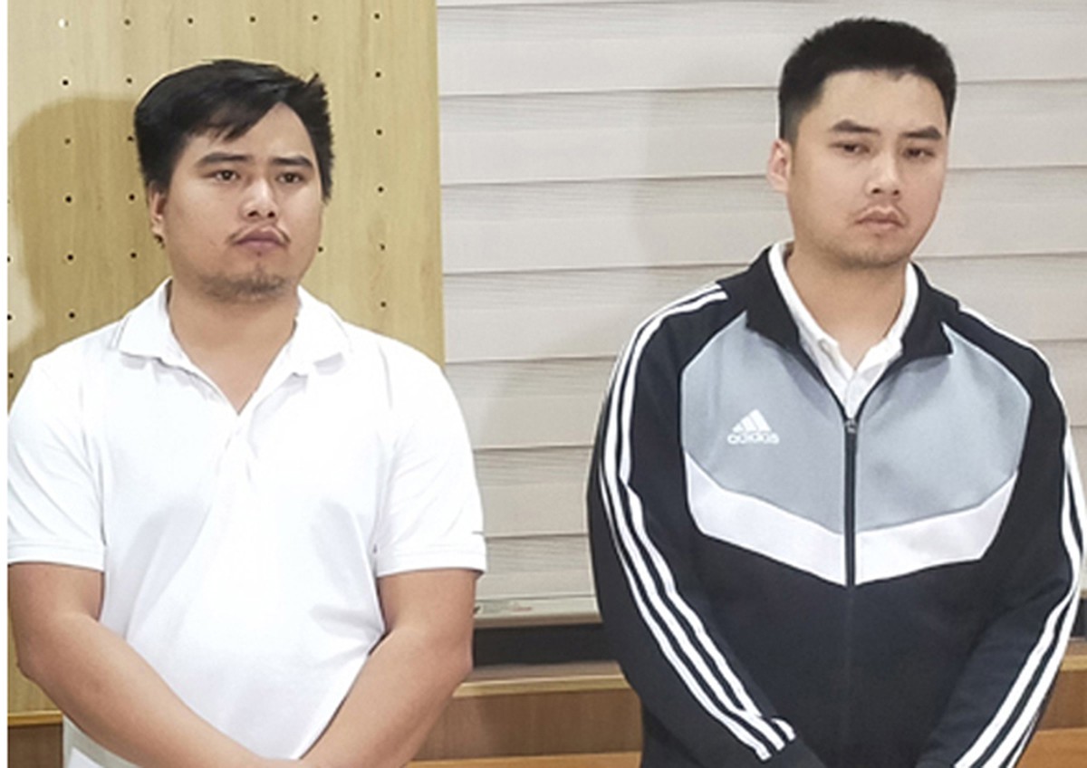 Triệt phá đường dây sản xuất, buôn bán nước hoa giả hàng hiệu, khởi tố 13 bị can - Ảnh 3.