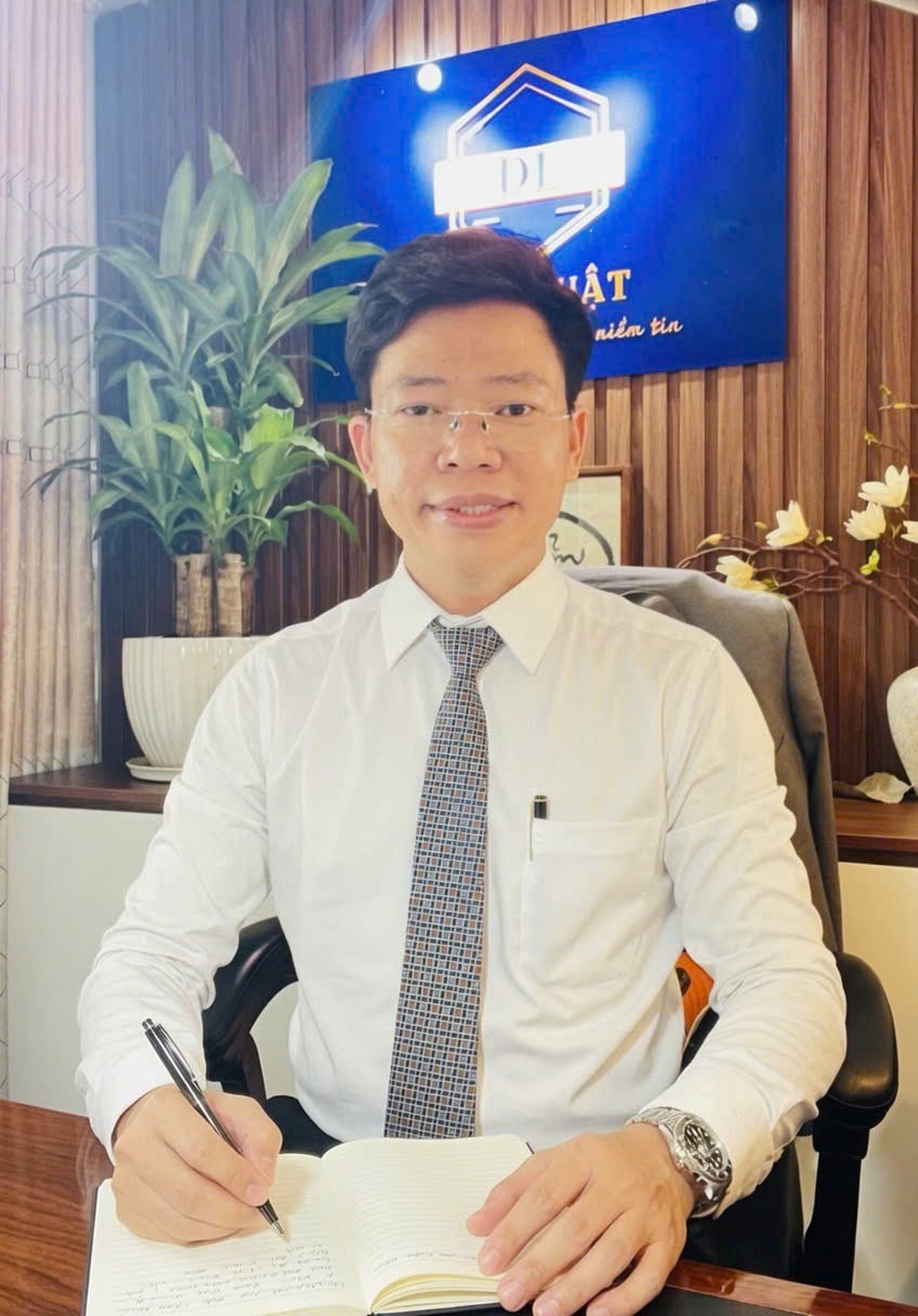 Phục hồi điều tra vụ bé gái bị tai nạn giao thông tại Vĩnh Long là diễn tiến tố tụng quan trọng - Ảnh 1.