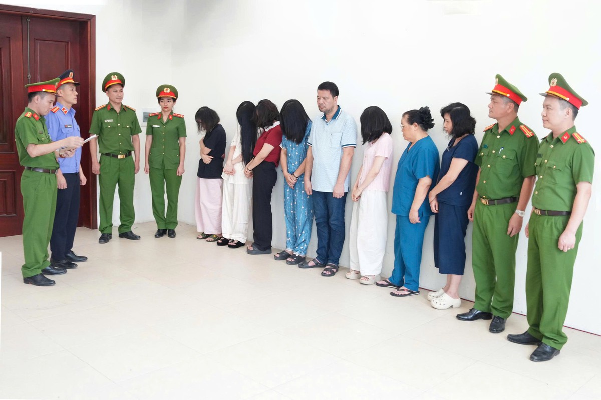 Sở Y tế Nghệ An: Nhiều lần xử phạt, phối hợp công an điều tra Phòng khám đa khoa Y học Nghệ An - Ảnh 1.