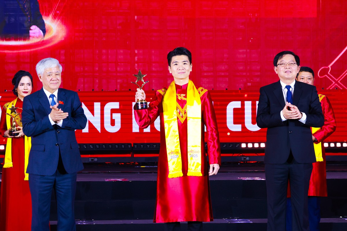 Phó Chủ tịch SHB Đỗ Quang Vinh tham gia Đoàn Chủ tịch Hội Doanh nhân trẻ Việt Nam khóa VIII- Ảnh 1.