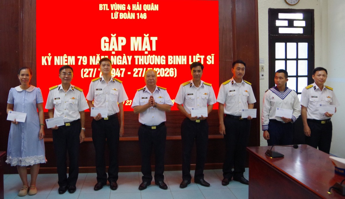 Trường Sa: Nhiều hoạt động nghĩa tình trong tháng Bảy tri ân- Ảnh 2.