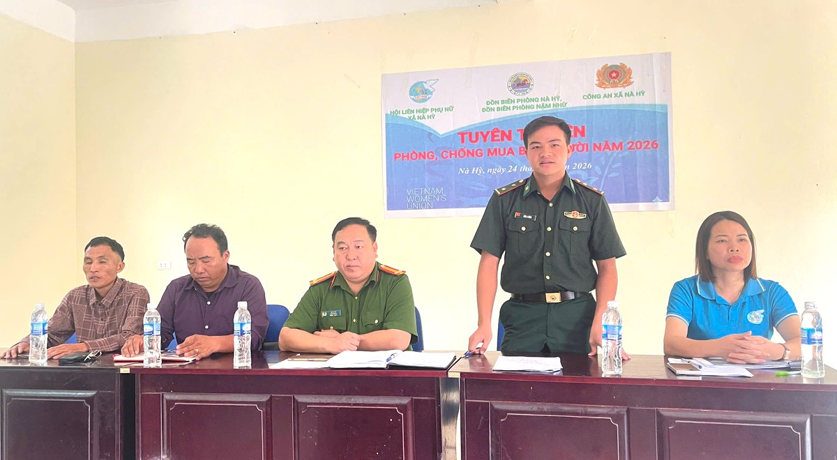 Hơn 500 hội viên, phụ nữ và nhân dân xã biên giới được tuyên truyền phòng, chống mua bán người- Ảnh 1.