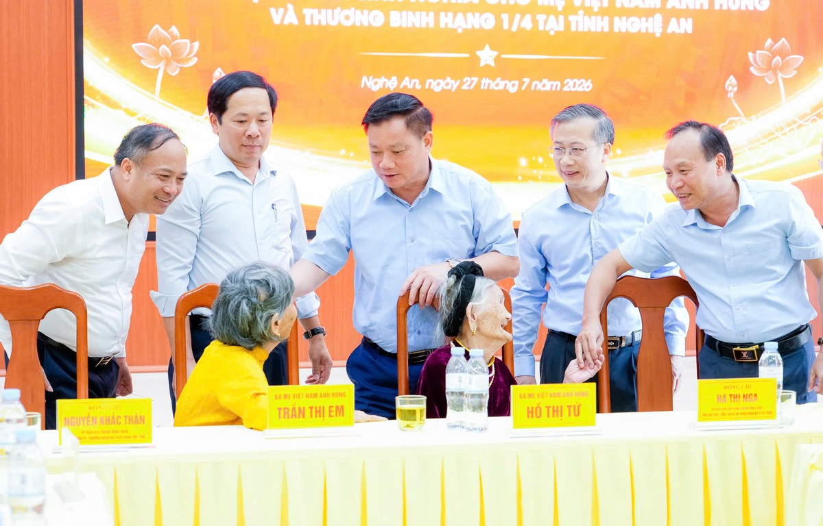 Trao tặng 60 căn nhà đủ nội thất cho Mẹ Việt Nam Anh hùng và thương binh nặng- Ảnh 4.