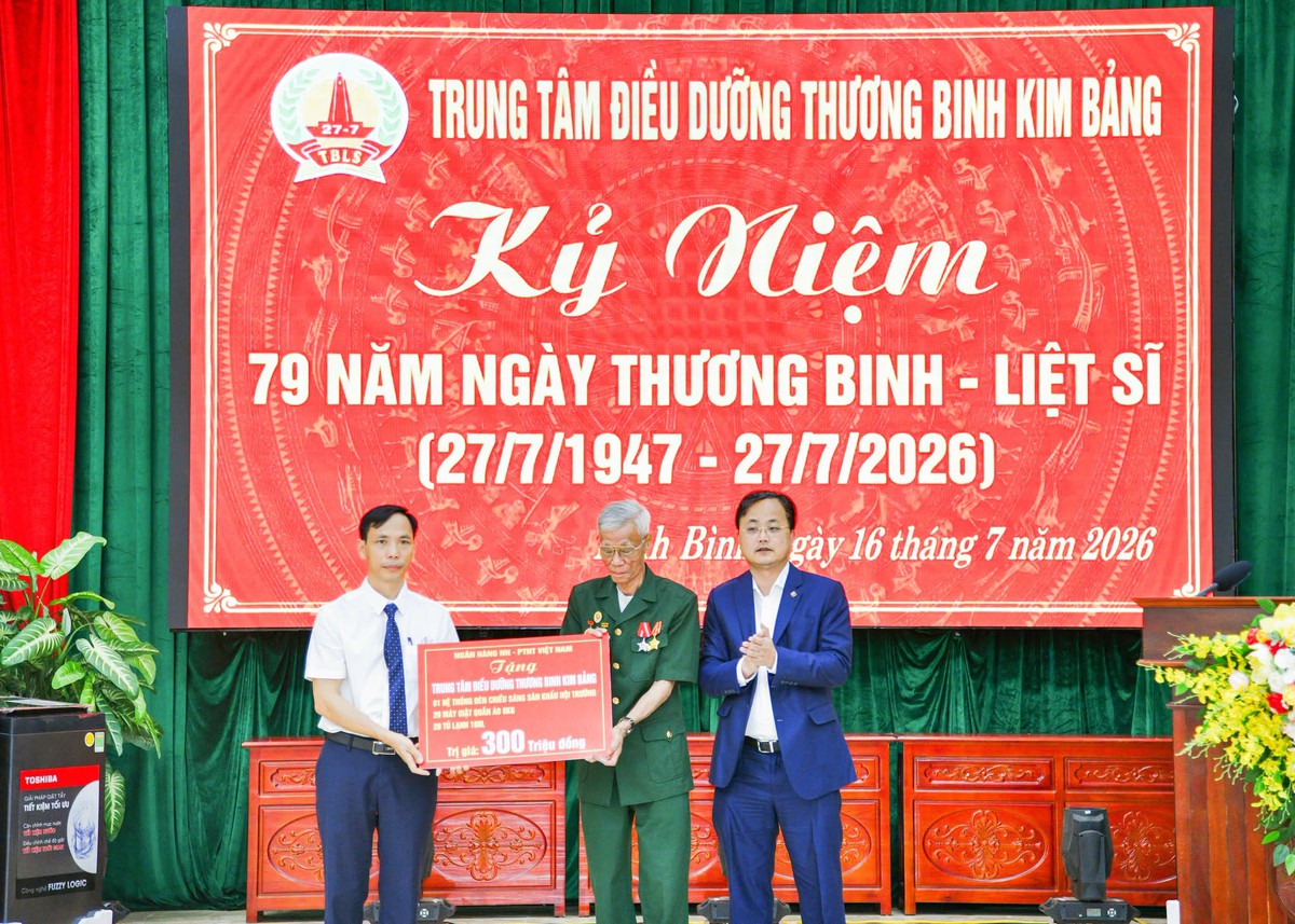 Agribank lan tỏa nghĩa tình tri ân thương binh - liệt sĩ, người có công với cách mạng - Ảnh 2.