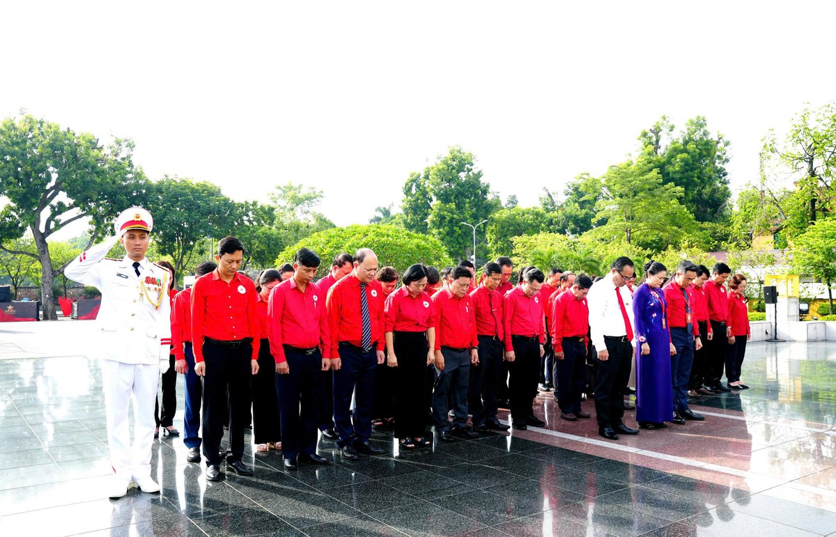 Khai mạc Đại hội đại biểu toàn quốc Hội Chữ thập đỏ Việt Nam lần thứ XII- Ảnh 1.