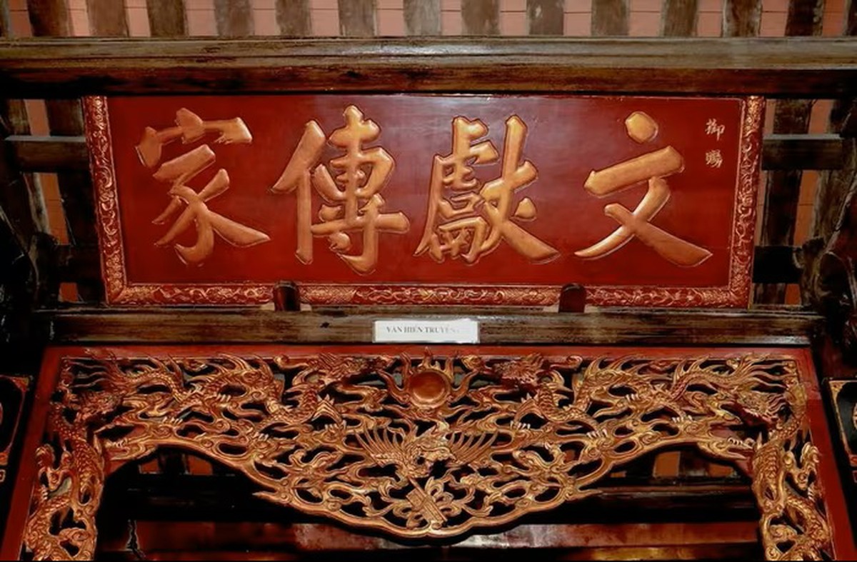 Triển lãn "Di sản của Danh nhân văn hóa Lê Quý Đôn" giới thiệu gần 200 tư liệu, hiện vật quý - Ảnh 2.