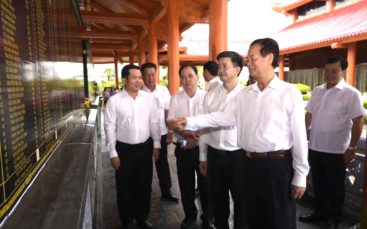 An Giang lưu danh 2.560 mẹ Việt Nam anh hùng - Ảnh 2.