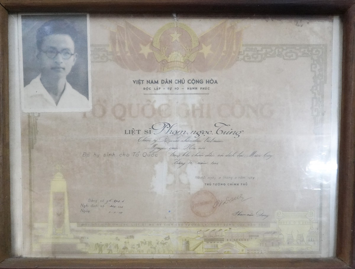 Những người còn đợi - Ảnh 1.