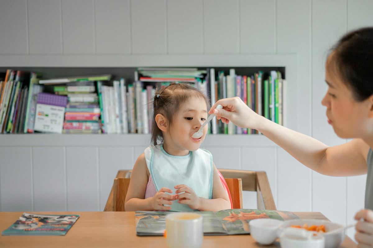 Gỡ rối tiêu hóa giúp trẻ trên 2 tuổi tăng cân vững vàng - Ảnh 1.