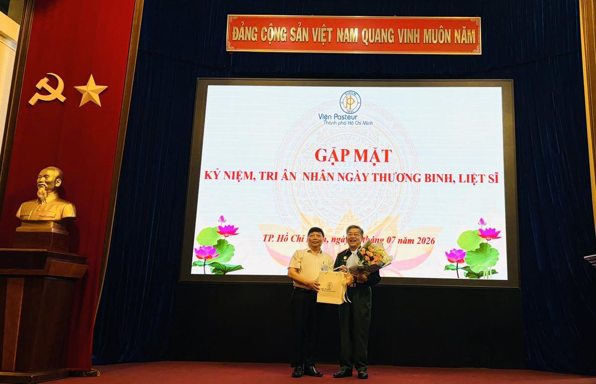 Viện Pasteur TPHCM tổ chức các hoạt động tri ân nhân kỷ niệm 79 năm Ngày Thương binh - Liệt sĩ - Ảnh 1.
