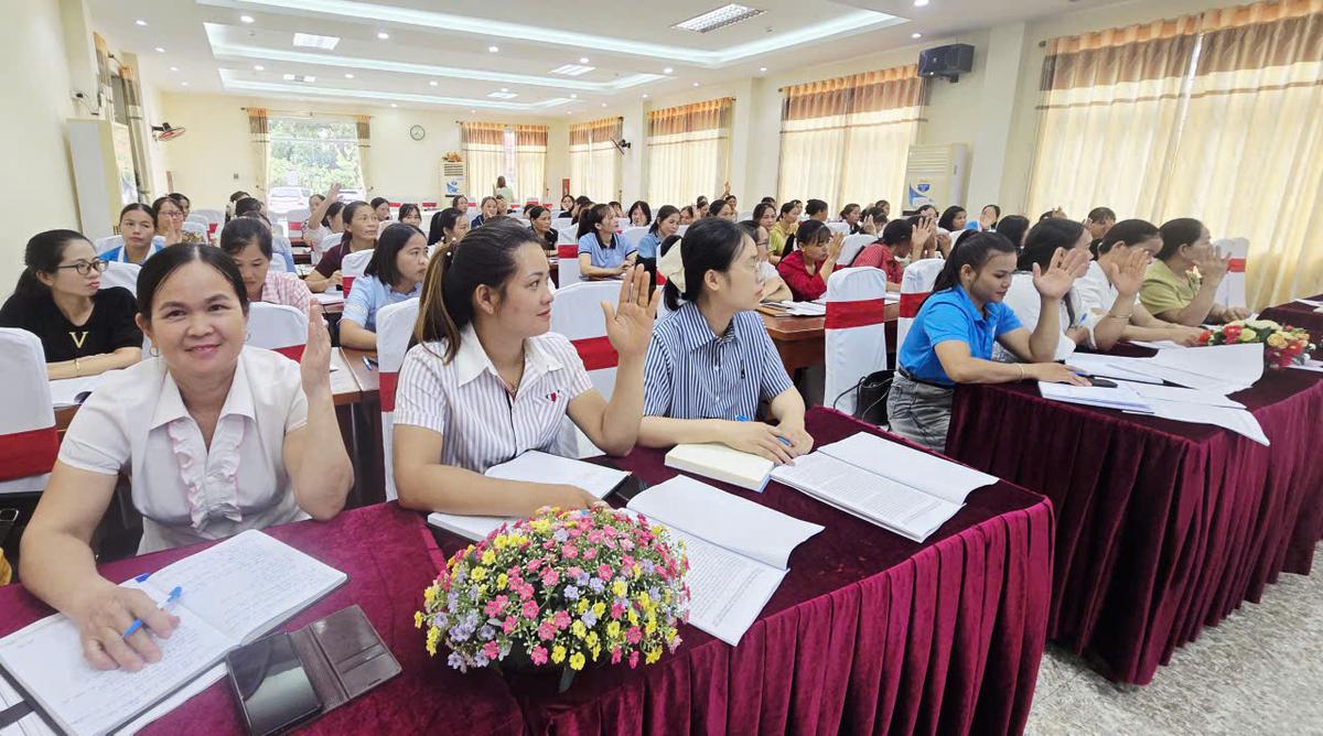 Đổi mới công tác phụ nữ ở Lạng Sơn đáp ứng với vai trò, nhiệm vụ mới - Ảnh 2.