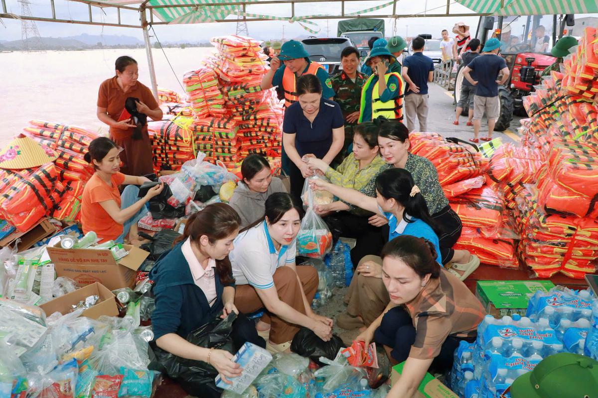 Hoạt động Mặt trận ở chính quyền 2 cấp: Bài học kinh nghiệm từ công tác cứu trợ bão lũ tại Thanh Hóa- Ảnh 3.