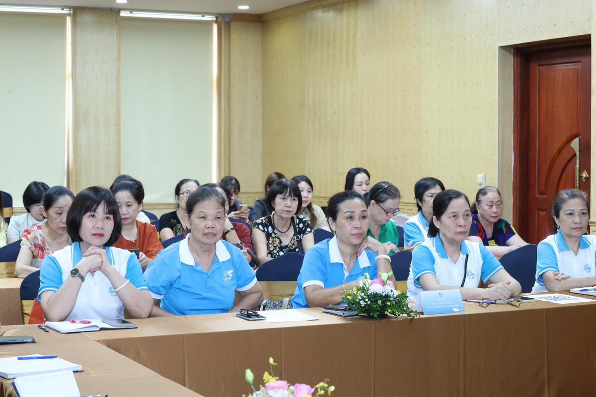 Mạng lưới “Đại sứ Chuyển đổi số”: Lực lượng nòng cốt giúp phụ nữ thu hẹp khoảng cách số và tự tin hội nhập - Ảnh 2.