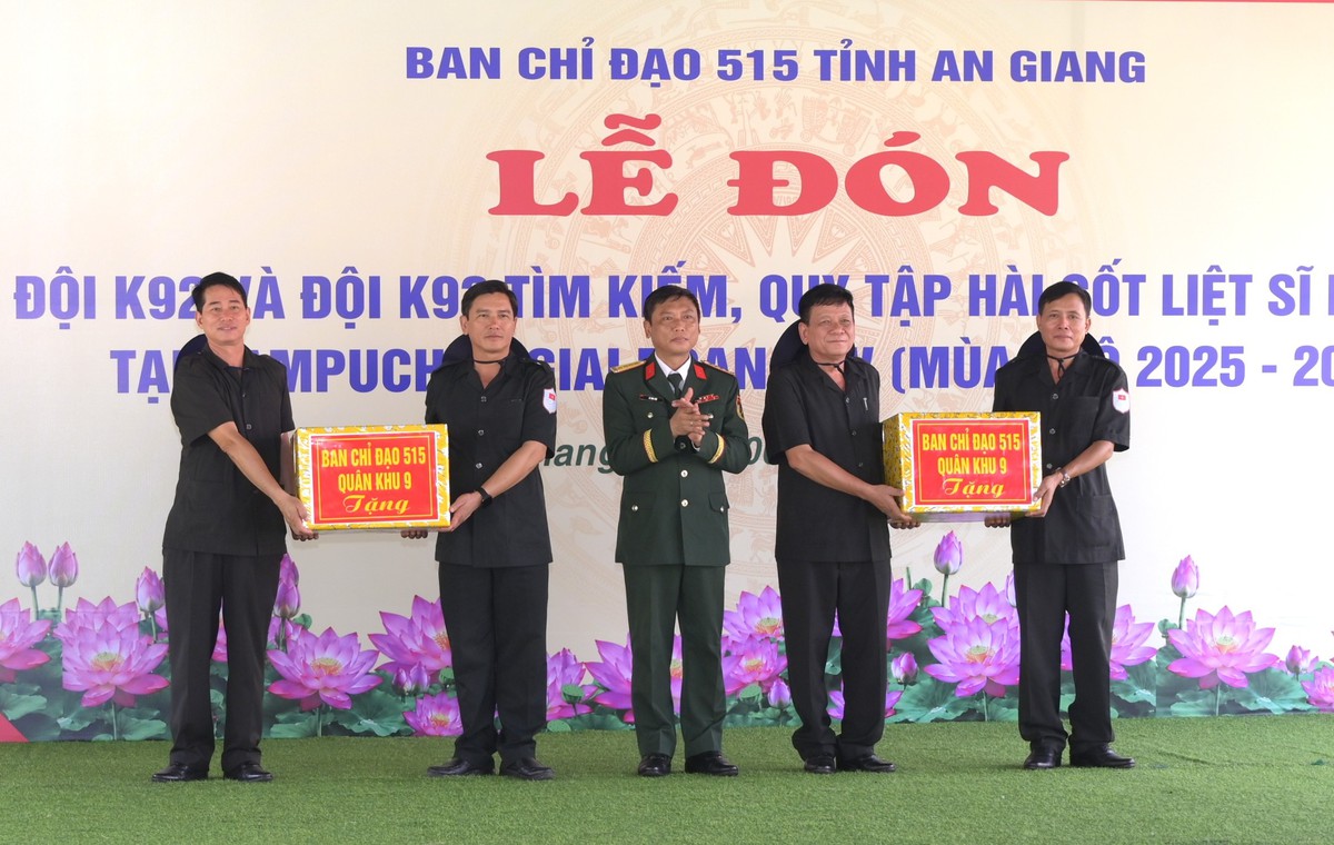 An Giang: Đội K92, K93 tìm kiếm, quy tập được 170 hài cốt liệt sĩ tại Campuchia- Ảnh 3.