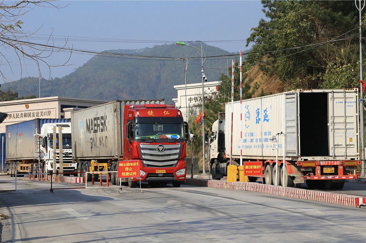 Thương mại, dịch vụ bứt phá, góp phần đưa GRDP Lạng Sơn tăng hơn 7% trong 6 tháng đầu năm 2026- Ảnh 1.