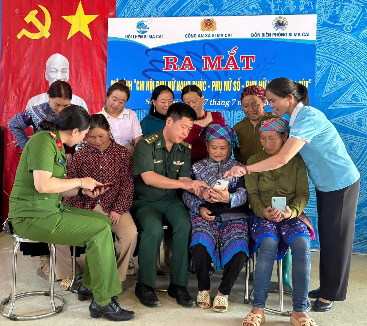 Lào Cai: Ra mắt 3 mô hình "Chi hội phụ nữ hạnh phúc - Chi hội phụ nữ số - Chi hội phụ nữ không ma túy"- Ảnh 3.