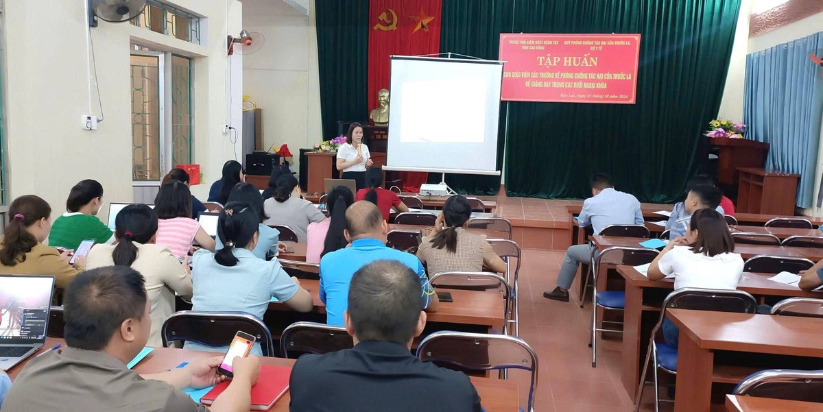 Cao Bằng: Chung tay đẩy lùi thuốc lá điện tử trong môi trường học đường  - Ảnh 1.