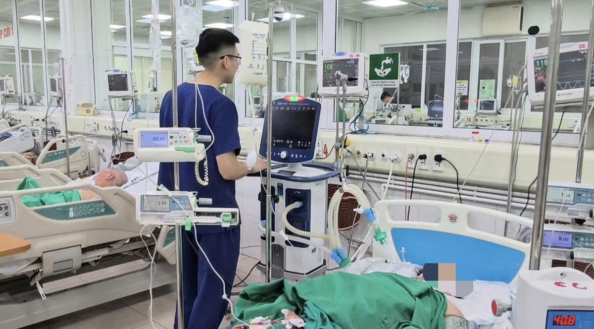Lọc máu xuyên đêm cứu nữ bệnh nhân 69 tuổi bị sốc sốt xuất huyết- Ảnh 1.